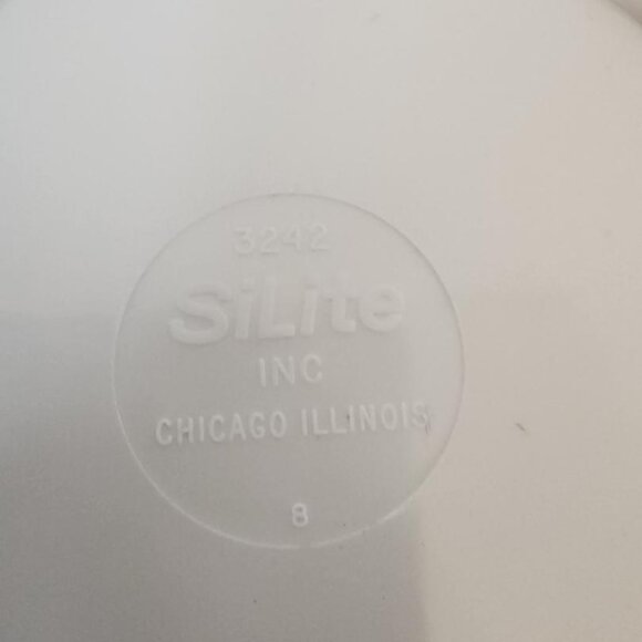 Peter Rabbit Oneida Deluxe 3242 child's cereal bowl - Picture 2 of 2